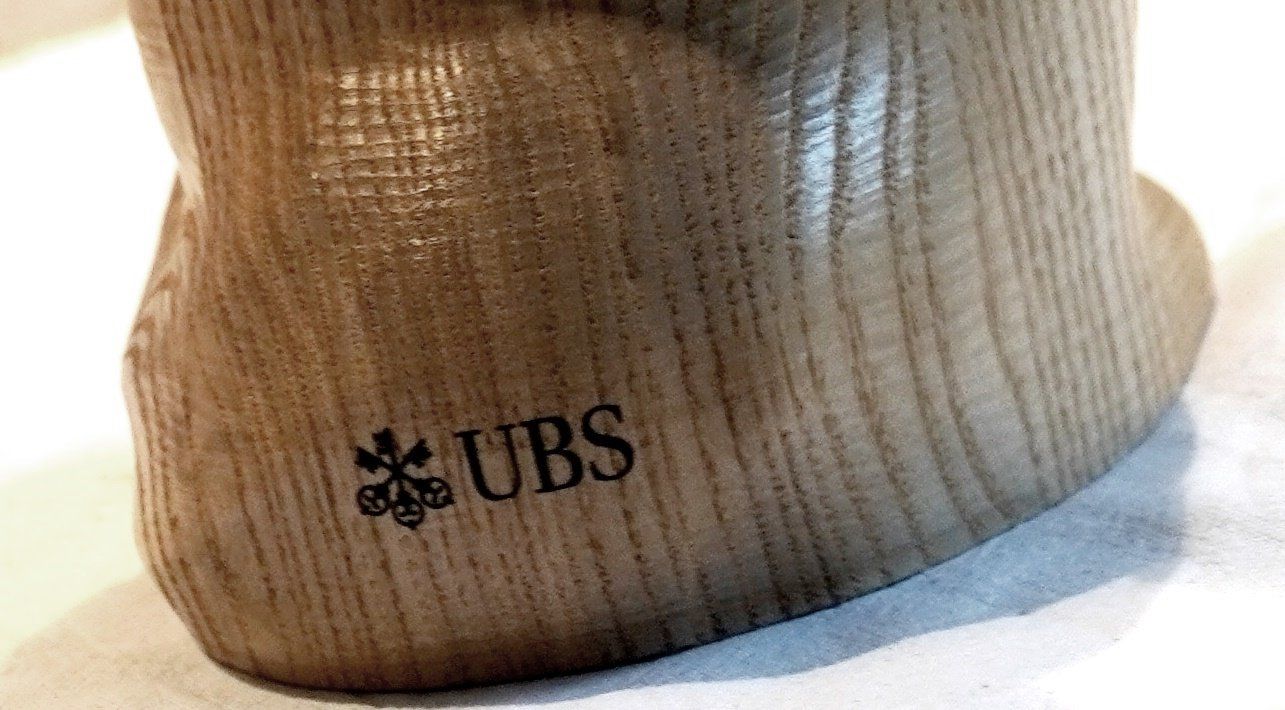 Statuette: Kässel Fuchs Brienzer Schnitzerei UBS – Usato da Baar venduto da 2cvbaar 4