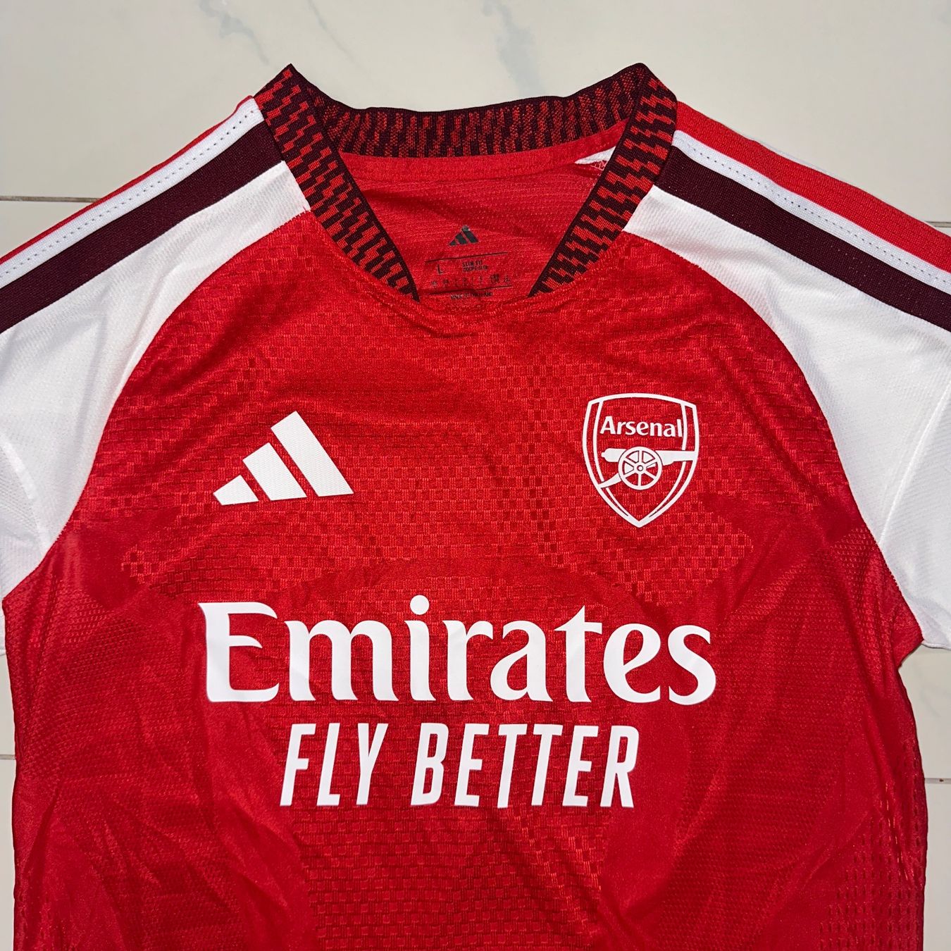 Arsenal Maillots de corps & Pantalons: Arsenal Saka Player Version Trikot Grösse L – Neuf (Voir description) à Liestal par tha_dg6j 2