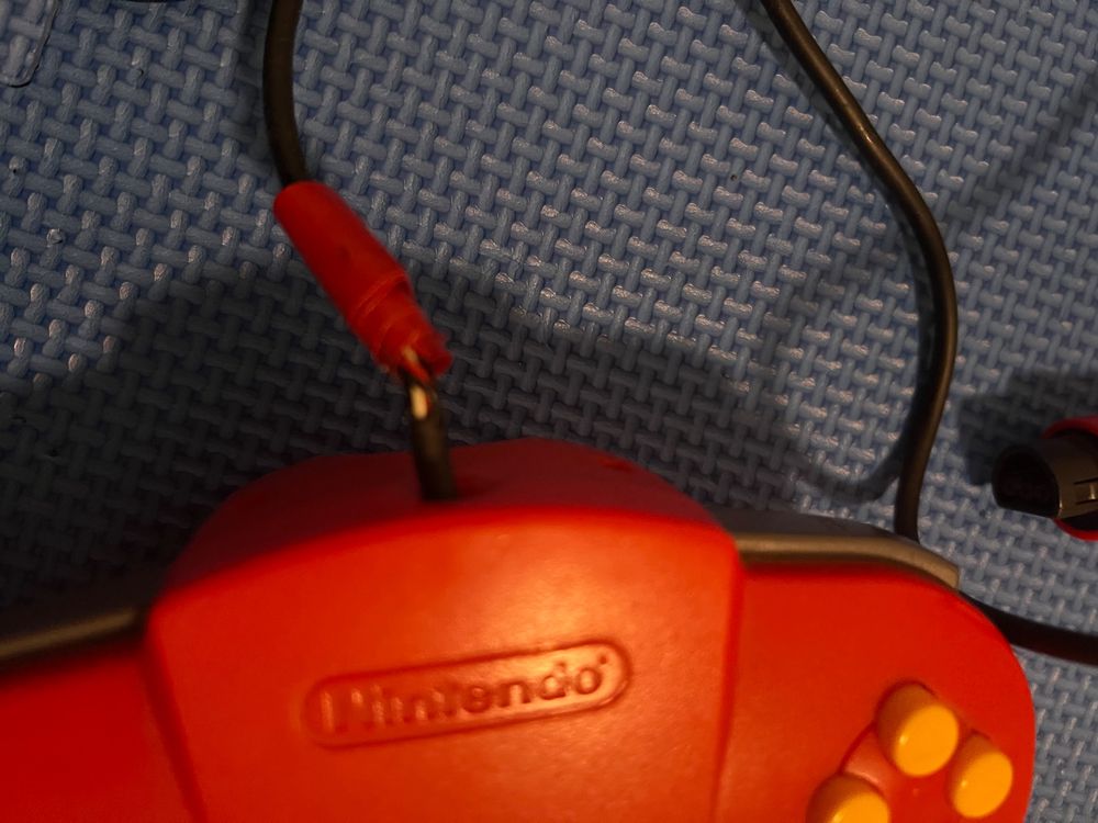 Nintendo Konsolen: Nintendo 64 / N64 Konsole mit 2 Controller – Gebraucht aus Gossau SG von schlitzerdemon 9