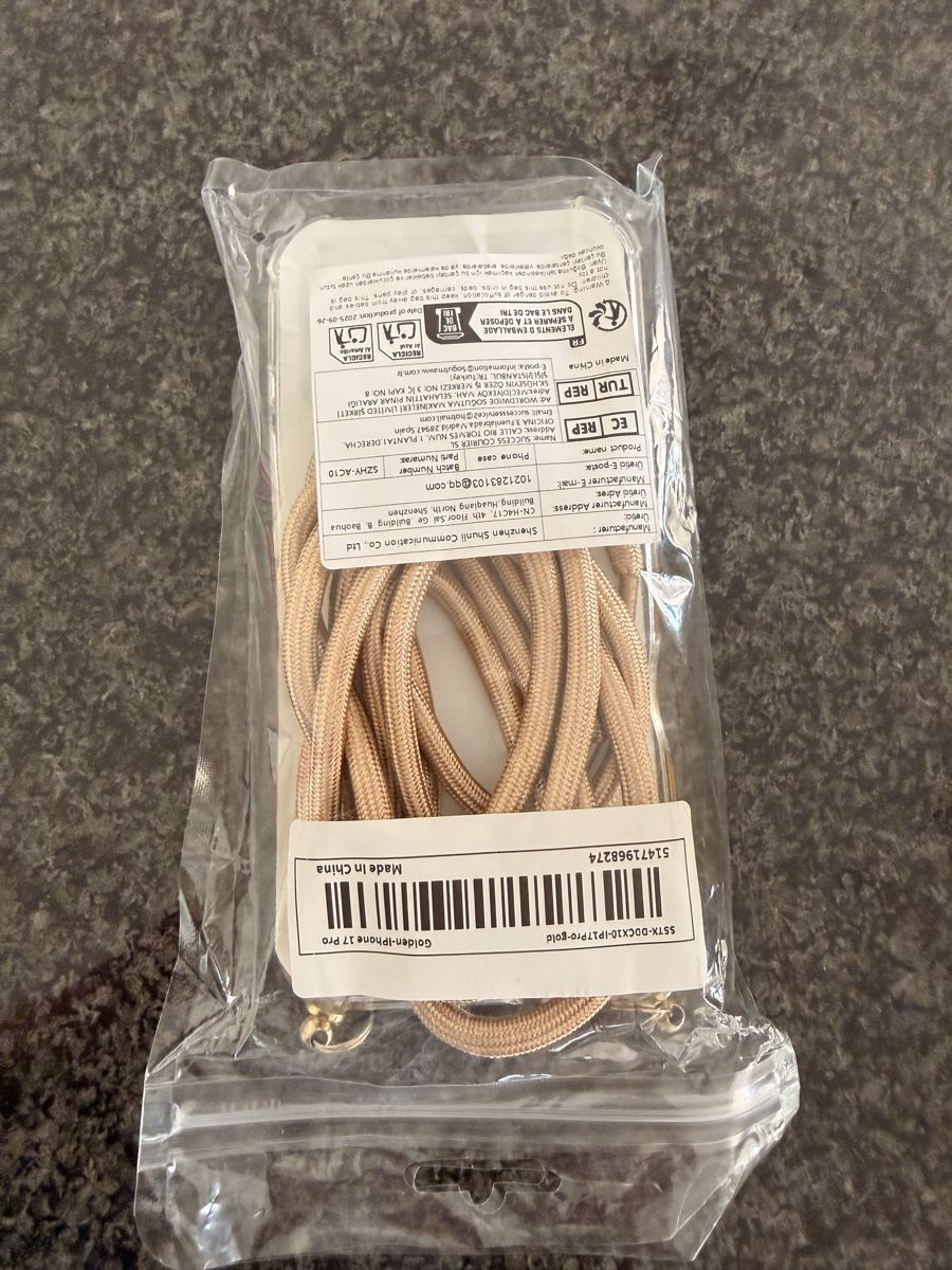 Cover & Protezioni schermo: Hülle mit Band golden iPhone 17 Pro neu – Usato da Biberist venduto da Mi58 2