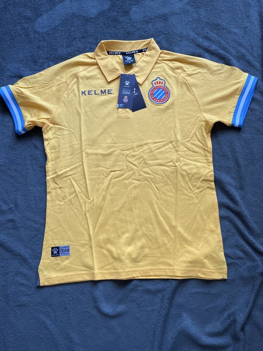 Polo-Shirts: Polo du rcd espanyol – Neu und originalverpackt aus Chambésy von Louwall_football