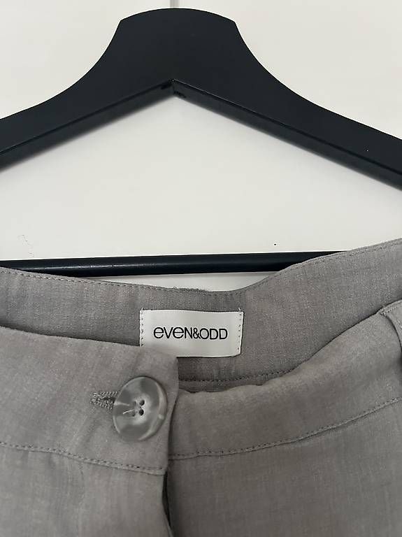Pantaloni: Even&Odd Hose grau Wide legged – Usato da Zürich venduto da Claudi823 2