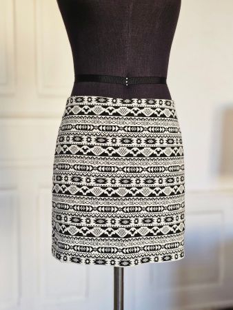 Ethno Muster Minirock schwarz weiss, H&M, Gr. 38 S/M
