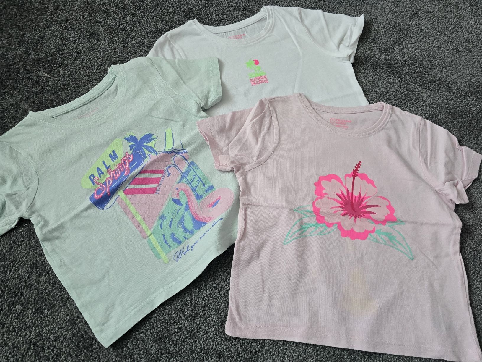 Lotti & Set di vestiti: 3 T-Shirts Gr.104 – Usato da Unterentfelden venduto da Panda-87