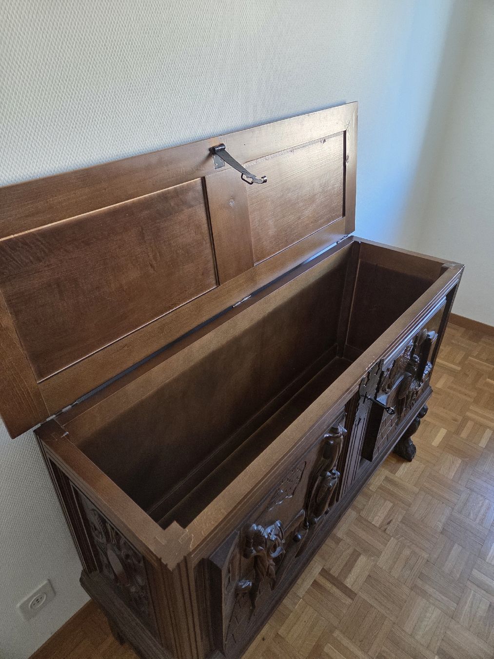 Truhen: Coffre Don Quichotte – Gebraucht aus Mont-sur-Rolle von Jolie_brocante 2