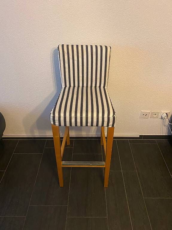 Sgabelli: 2 Barhocker mit Stoffbezug zu verkaufen – Usato da Frenkendorf venduto da sam_k9ct 2
