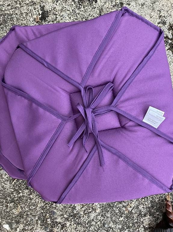 Cuscini: Coussin violet – Usato da Villars-sur-Glâne venduto da gis_762m 1