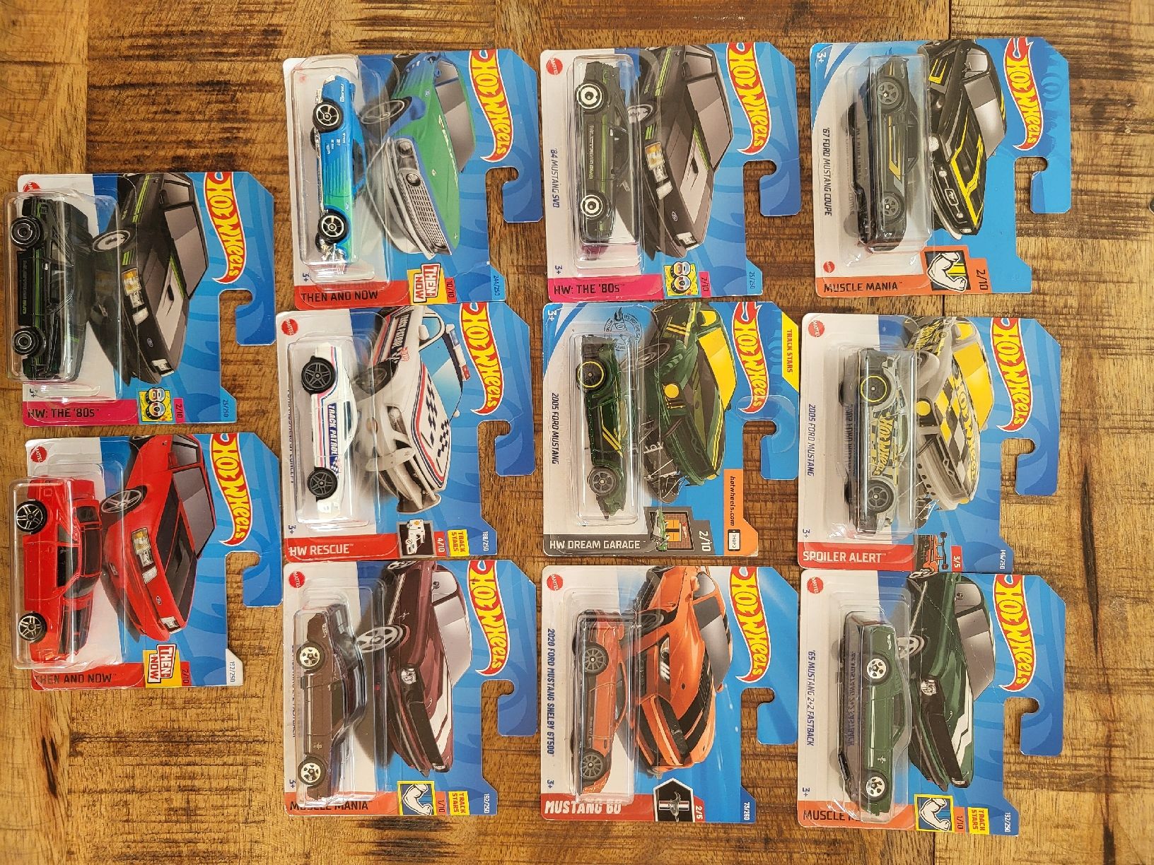 Hot Wheels Voitures modèles: Hot Wheels Autosammlung Ford Mustang – Neuf avec emballage d'origine à Jona par mjo_f5t2 1