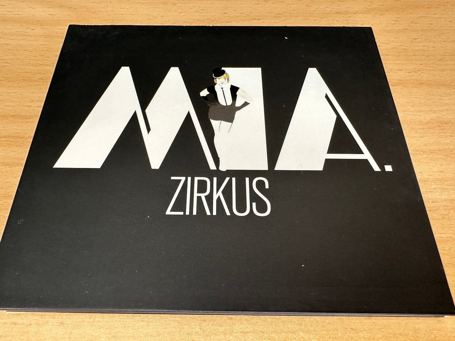 CD: MIA. – Zirkus – Usato da Rikon im Tösstal venduto da Alpenmutz