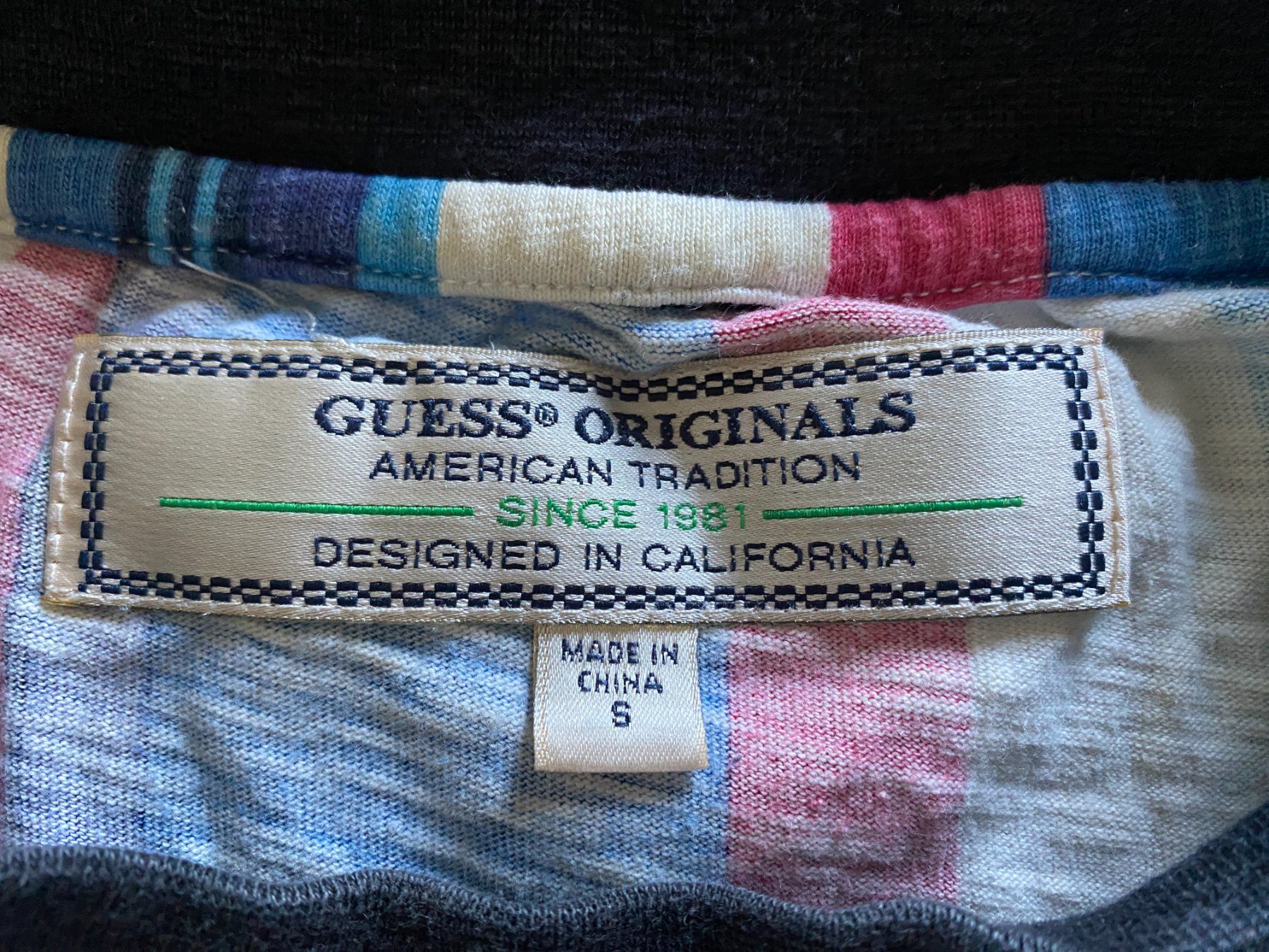Guess T-shirt: Guess T-Shirt (S) – Usato da Gümligen venduto da Vicky2 2