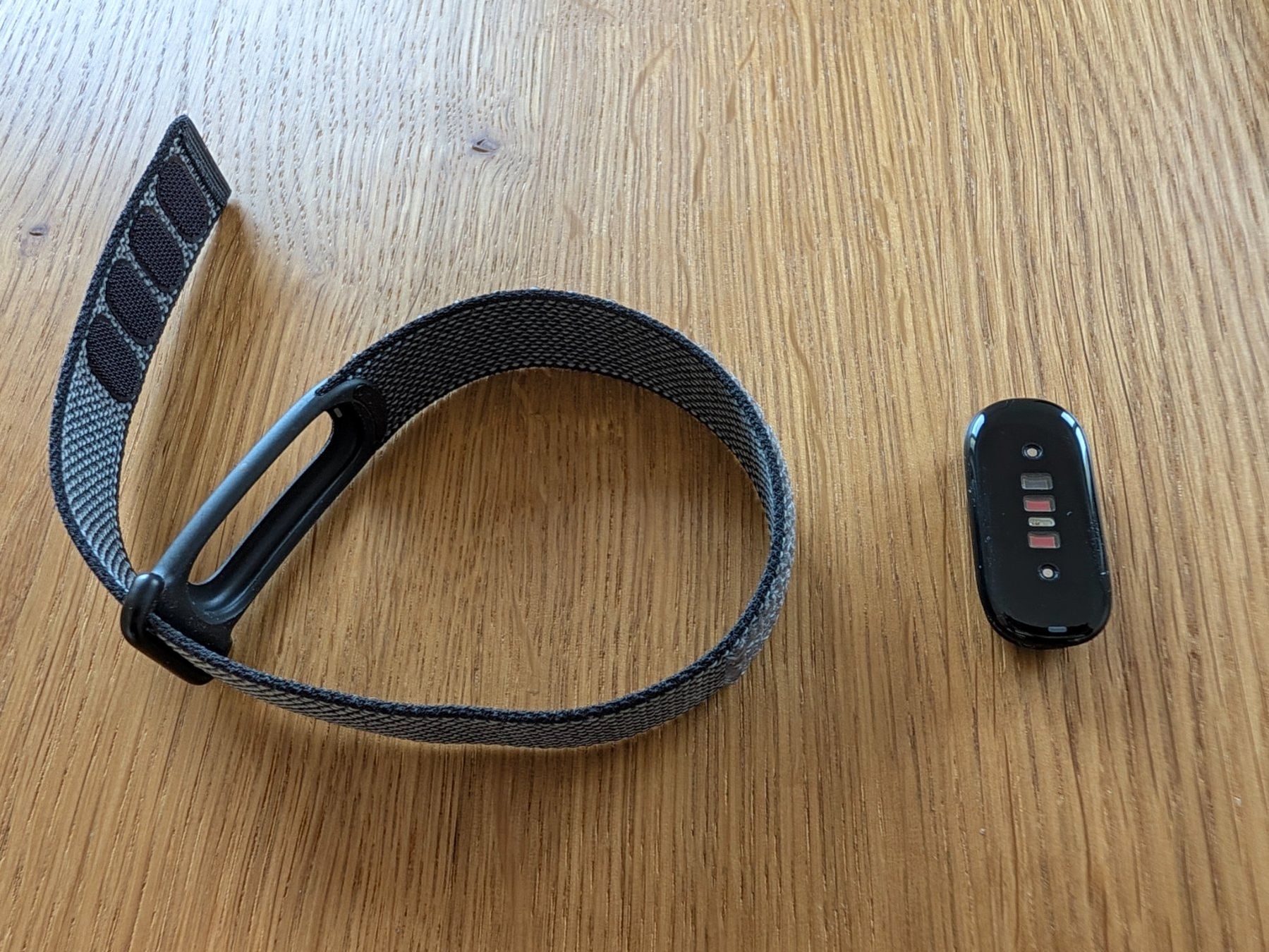 Google Smartwatch: Google Fitbit Air Obsidian – D'occasion à Solothurn par Funfan