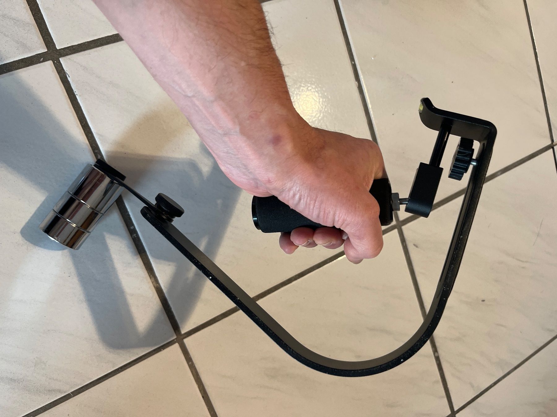 Supporti a parete: Gimbal Griff Stabilisator Halterung – Difettoso da Chiasso venduto da AzenYa 1