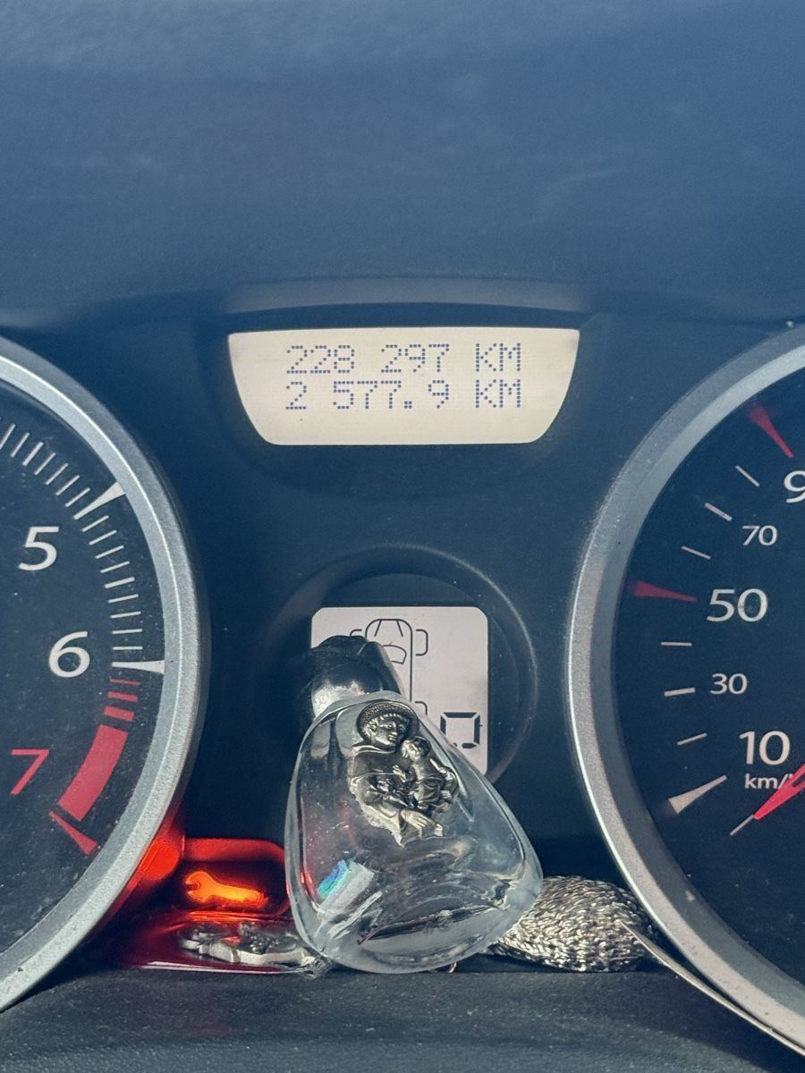Renault Autos: Renault Mégane 2.0 16V – Gebraucht aus Chessel von Voyages--2020 6