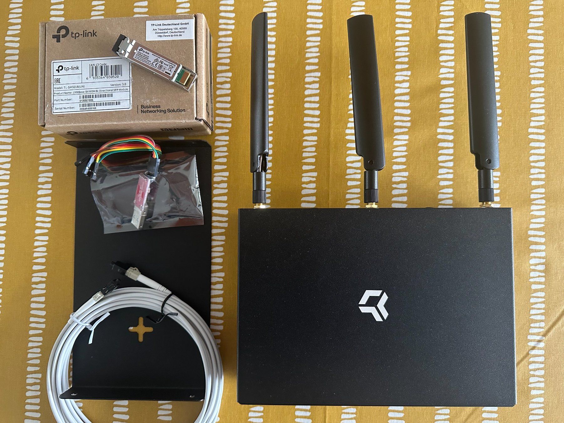 Modems & Router: Turris Omnia (2G RAM + 1TB SSD) – Gebraucht aus Opfikon von Opfi