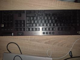 Logitech G915 TKL Wirelles Tactile Gaming Tastatur