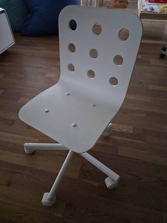 Ikea Chaises: Kinder Bürostuhl von IKEA – D'occasion à Liebefeld par Sibe82