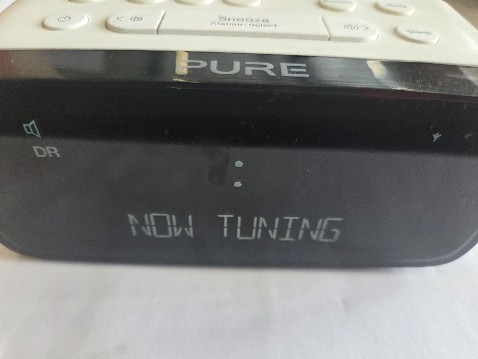Radios: Pure Siesta Rise Radio Wecker - Top Zustand! Tolles Design. – Gebraucht aus Flawil von Hamdia12 1