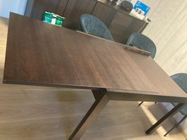 Table massif 80 x 120 cm ; extensible: 240 cm