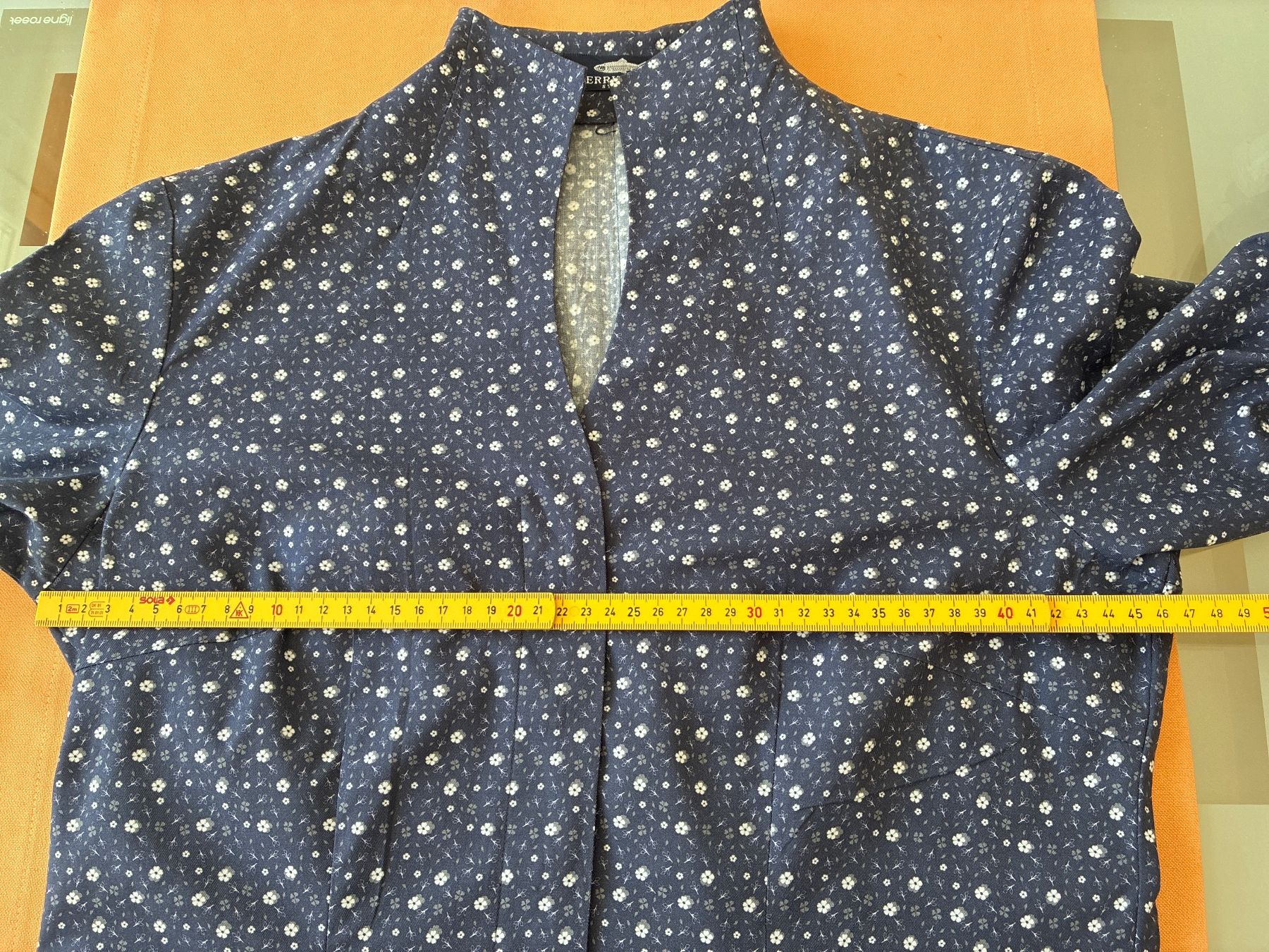 Camicette: Kelchkragenbluse von Herringbone Gr. 38 – Usato da Davos Platz venduto da nanigl 6
