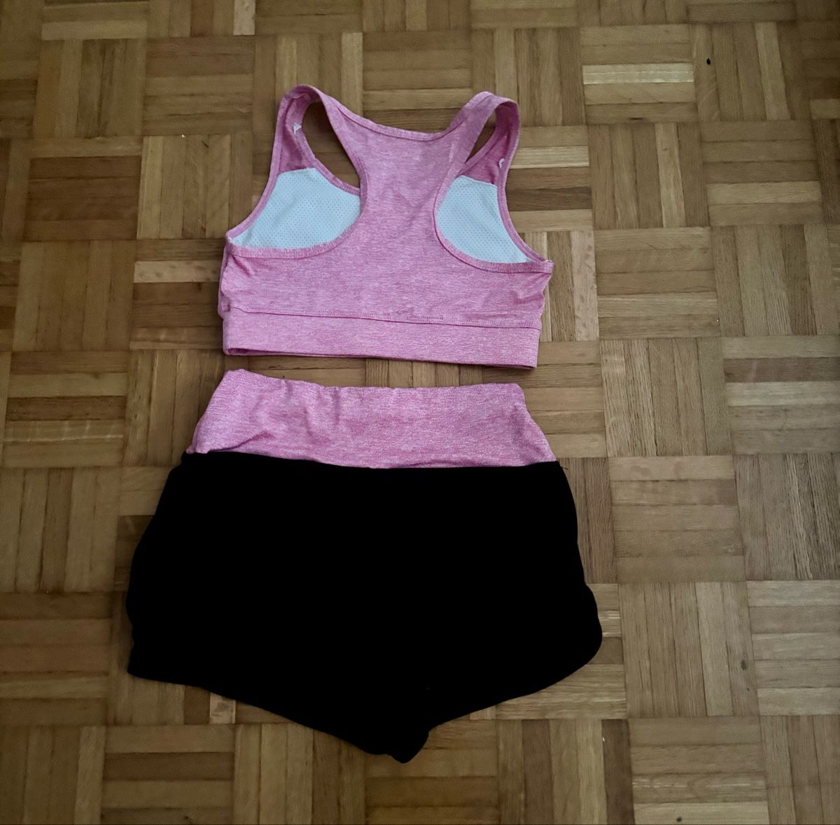 Top: Sport set 2 Teilig – Nuovo (secondo la descrizione) da Schaffhausen venduto da mar_jk9z 1