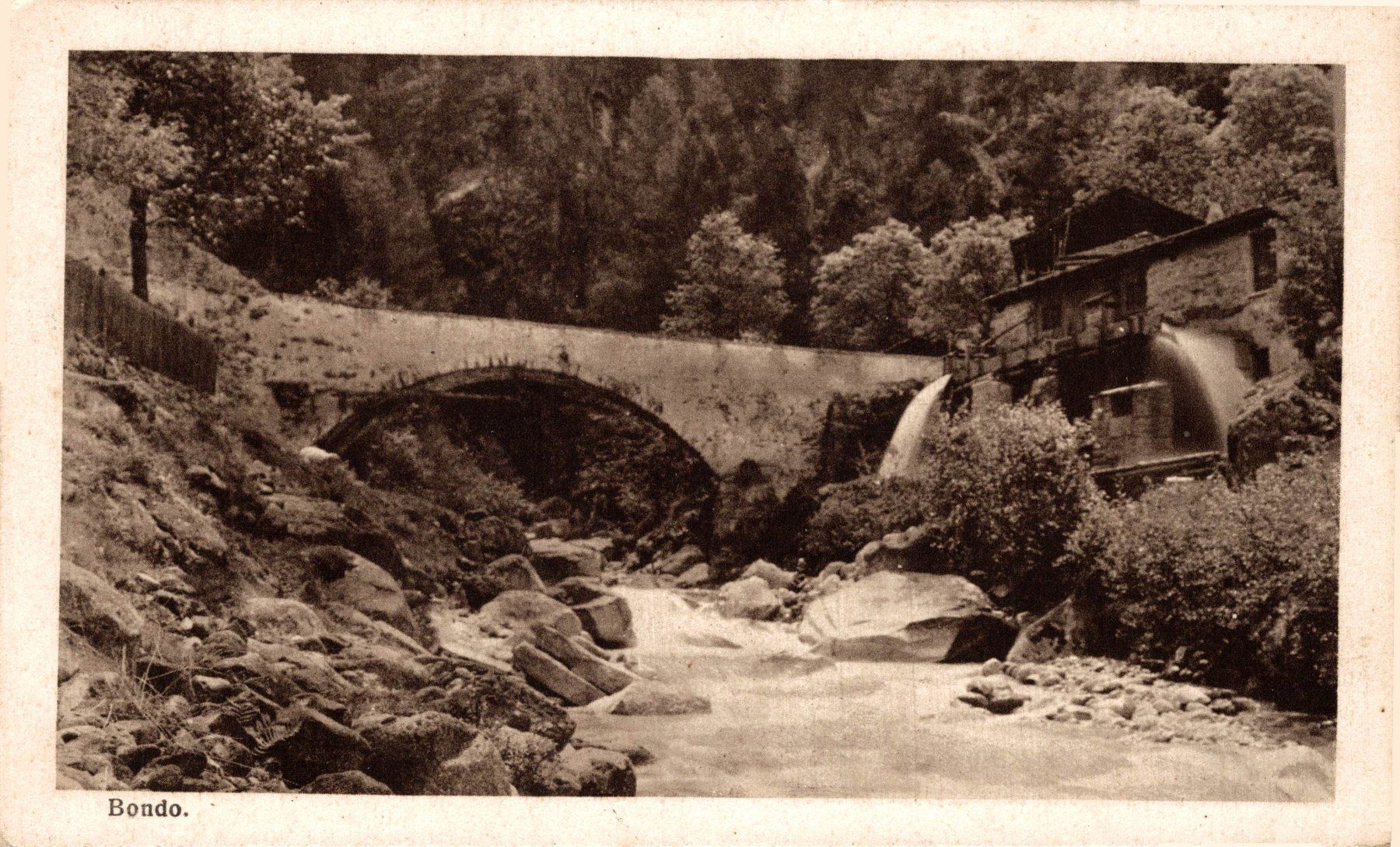 Cartoline postali: Bondo. Steinbogenbrücke "Punt copia" – Usato da Bronschhofen venduto da Astore