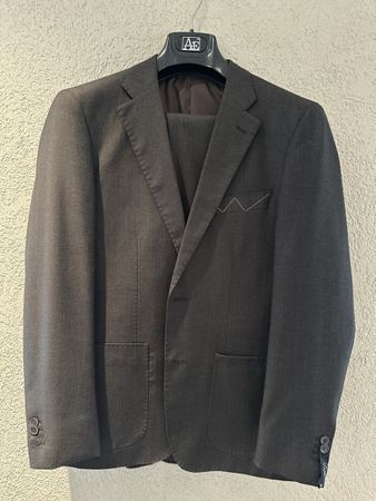 Costume marron