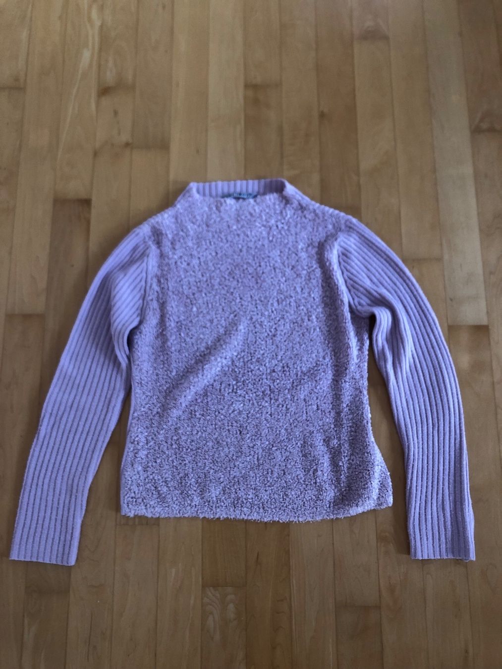 Pullover & Sweatshirts: Lila Pullover – Gebraucht aus Urdorf von roses202
