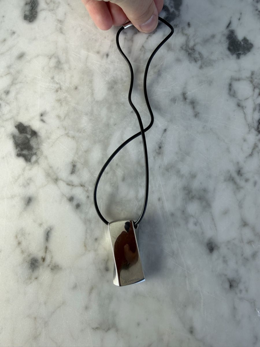 Calvin Klein Ciondoli: Pendentif de Calvin Klein – Usato da Cressier FR venduto da Kvito4ka 1