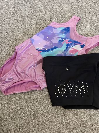 Turnanzug & Shorts Set Gr. 122/128Glitzer & Sternchen Frühl