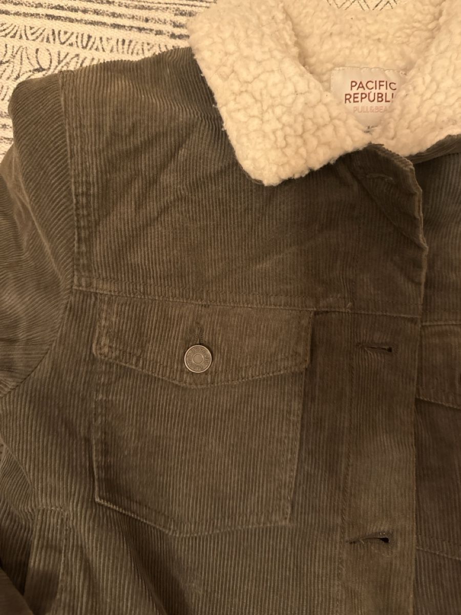 Giacche: Cord Jacke Pacific Republic(Pull&Bear), Grösse M, – Usato da Grenchen venduto da elr_rwk7 2