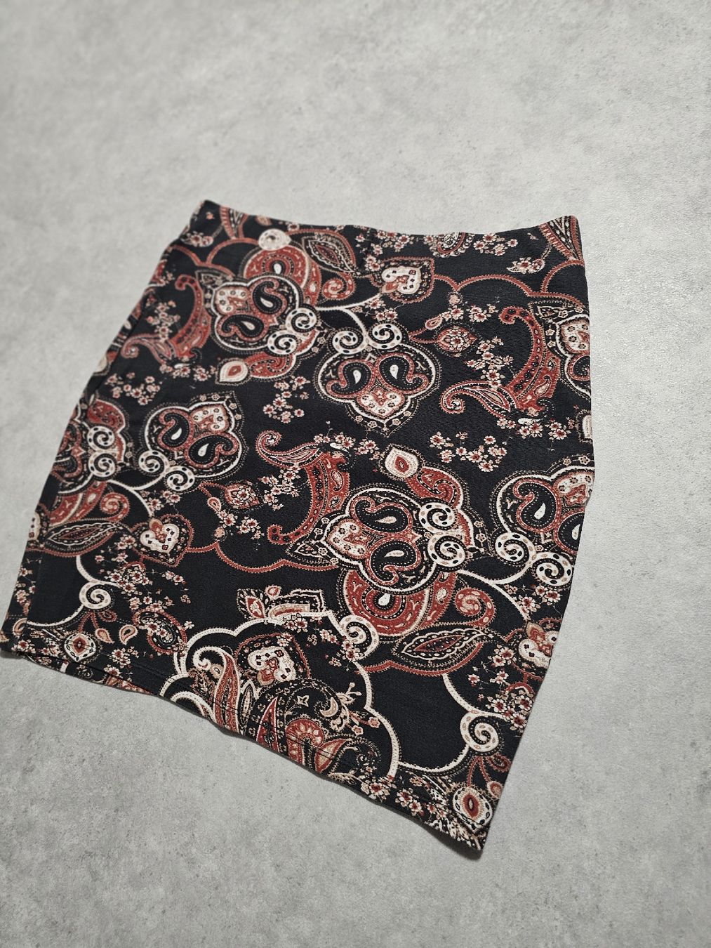 Gonne: Jupe taille 38/M – Usato da Sornetan venduto da T.a333