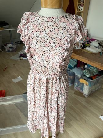 H&M Mama Kleid Grösse M, Sommerlich und leicht!