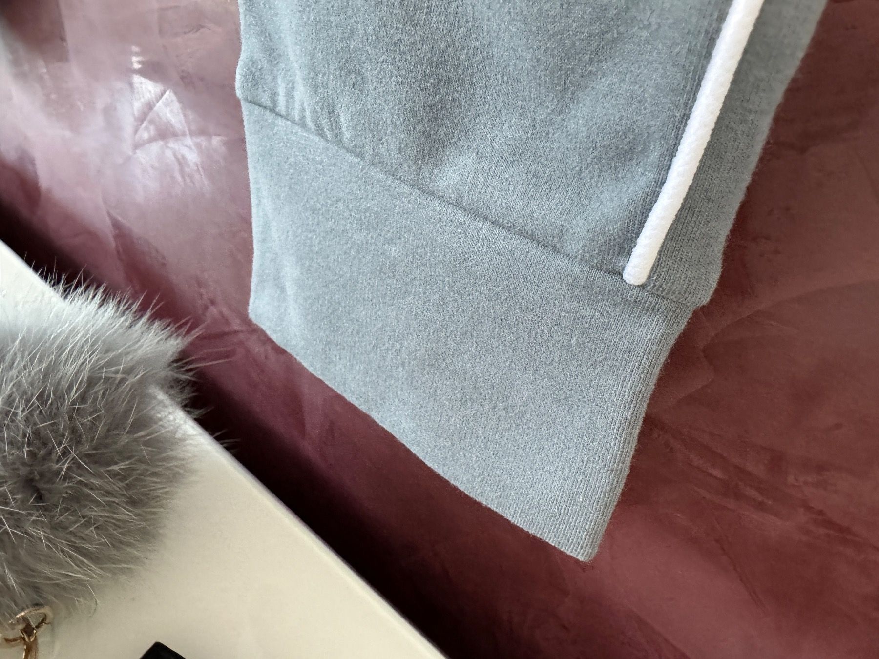Bally Pantaloni: Bally Jogginghose damen S Graue Trainingshose Lang Freizeit – Nuovo e nell'imballaggio originale da Volketswil venduto da praxis12 2