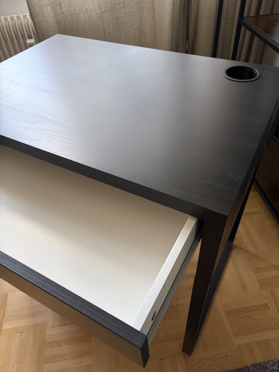 Tables: Kleiner schwarzer Tisch mit Schublade – Neuf (Voir description) à Bremgarten b. Bern par Sandy.s90 1