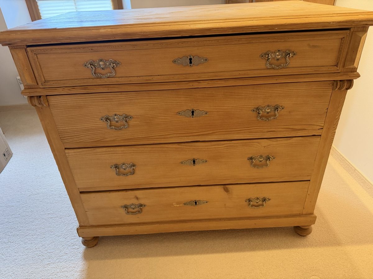 Cassettiere: Commode  – Usato da Triesen venduto da Fredericgarde