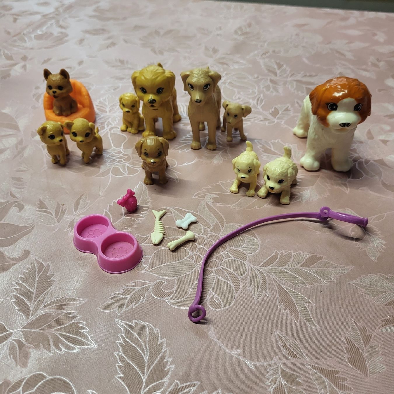 Poupées: Barbie HundeSet – D'occasion à Kägiswil par Megafi56