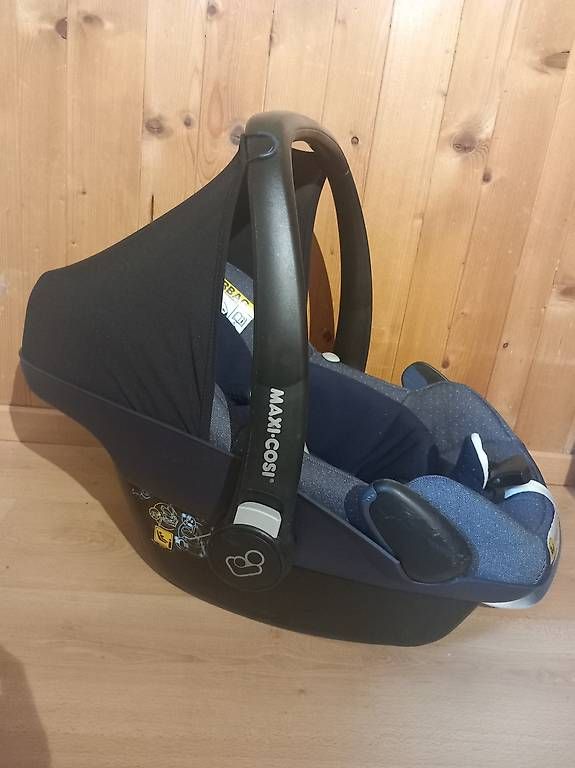 Seggiolini per auto: Maxi Cosi – Usato da Gohl venduto da Strouschnuer 1