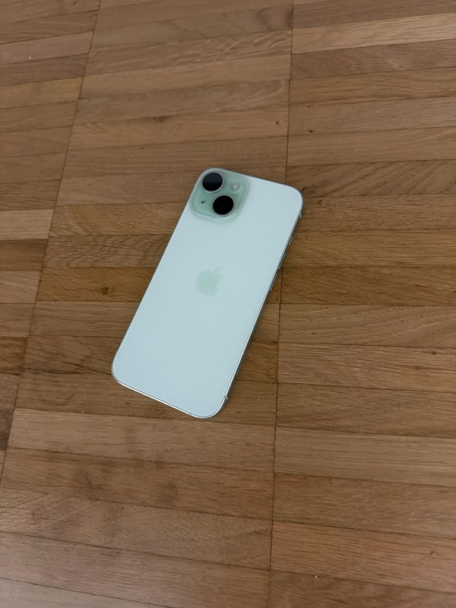 Apple Telefoni cellulari / Smartphones: iPhone 15 green mit 128GB – Usato da Chur venduto da mar_xvh2 1