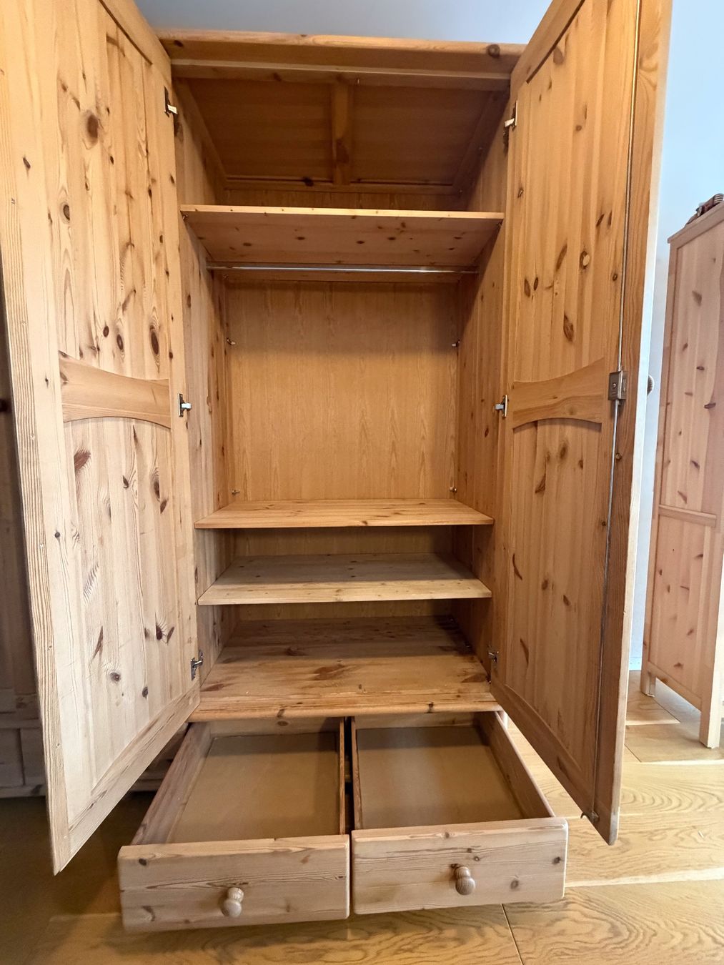 Armadi: Armoire en bois massif – Usato da St. Sulpice venduto da Littleman-04 6