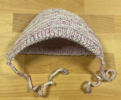 Babymütze 💜🤍 mit Kordel - ab Geburt - NEU