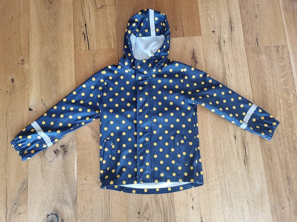 Giacche & Cappotti: Regenjacke Grösse 128 – Usato da Brütten venduto da gupi1717