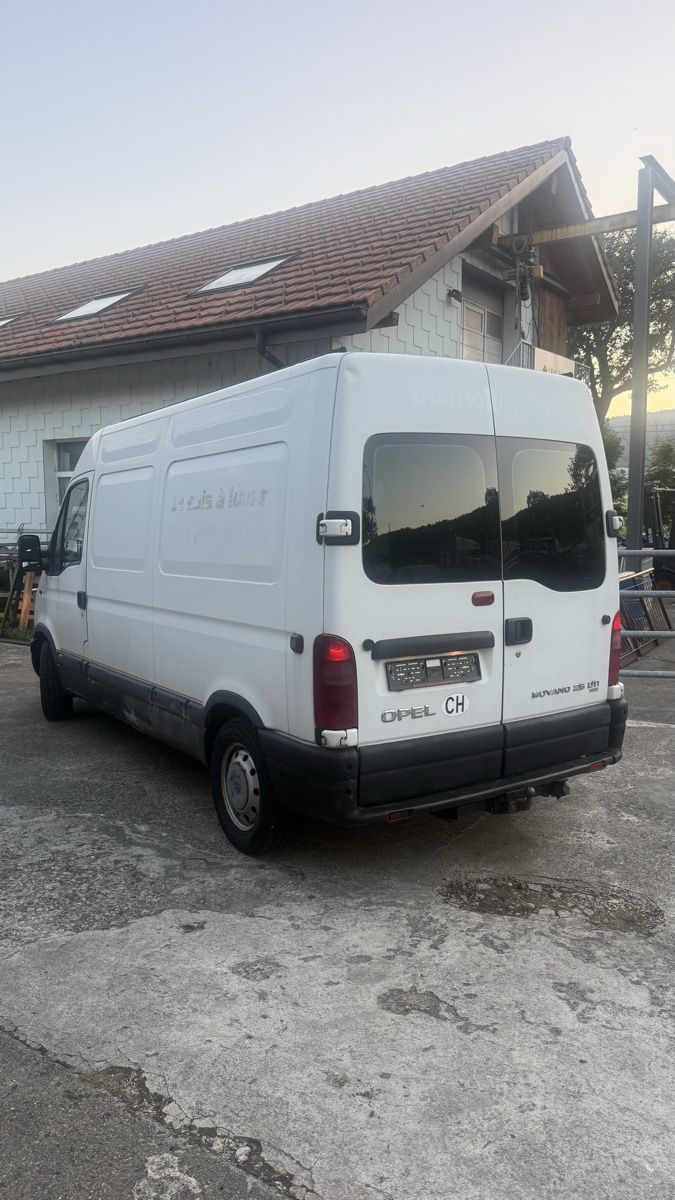 Opel Veicoli commerciali: Opel Movano 2.5 TD – Usato da Boudevilliers venduto da PacoVM 2