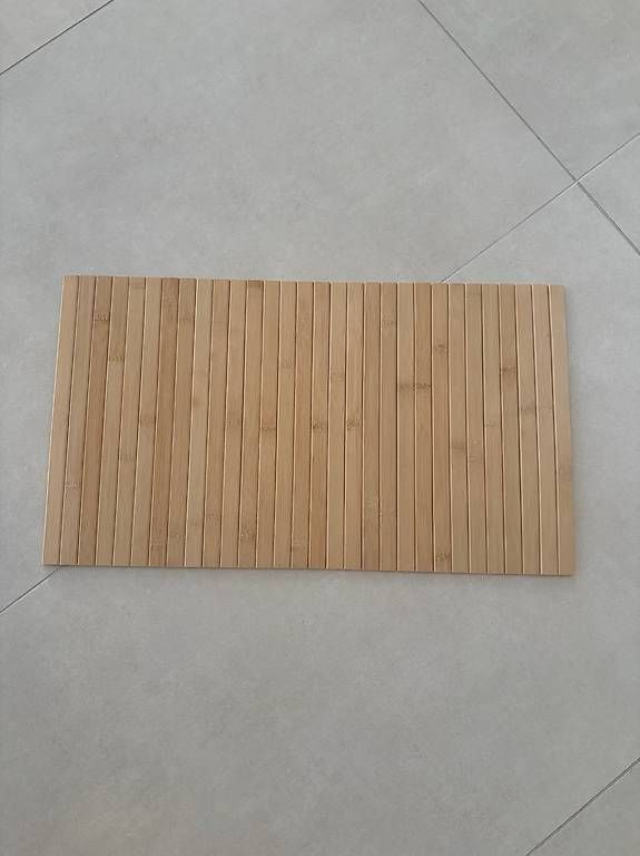 Ikea Tutte le decorazioni: Ikea Rodeby - Table for Couch Armchair – Usato da Thalwil venduto da pal_x28f