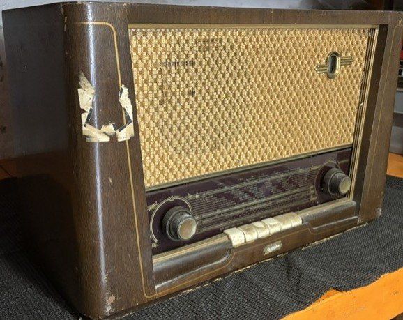 Radios: Ancienne radio – Gebraucht aus Vevey von jea_fyh5 1