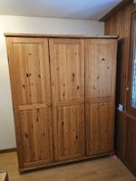 Kleiderschrank, Massivholz