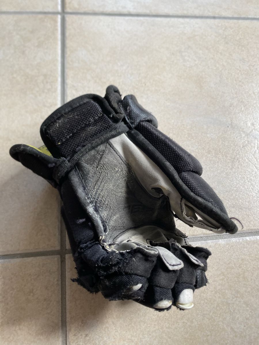 Guanti: Hockey Handschuhe – Usato da Studen BE venduto da Bigiyb 1