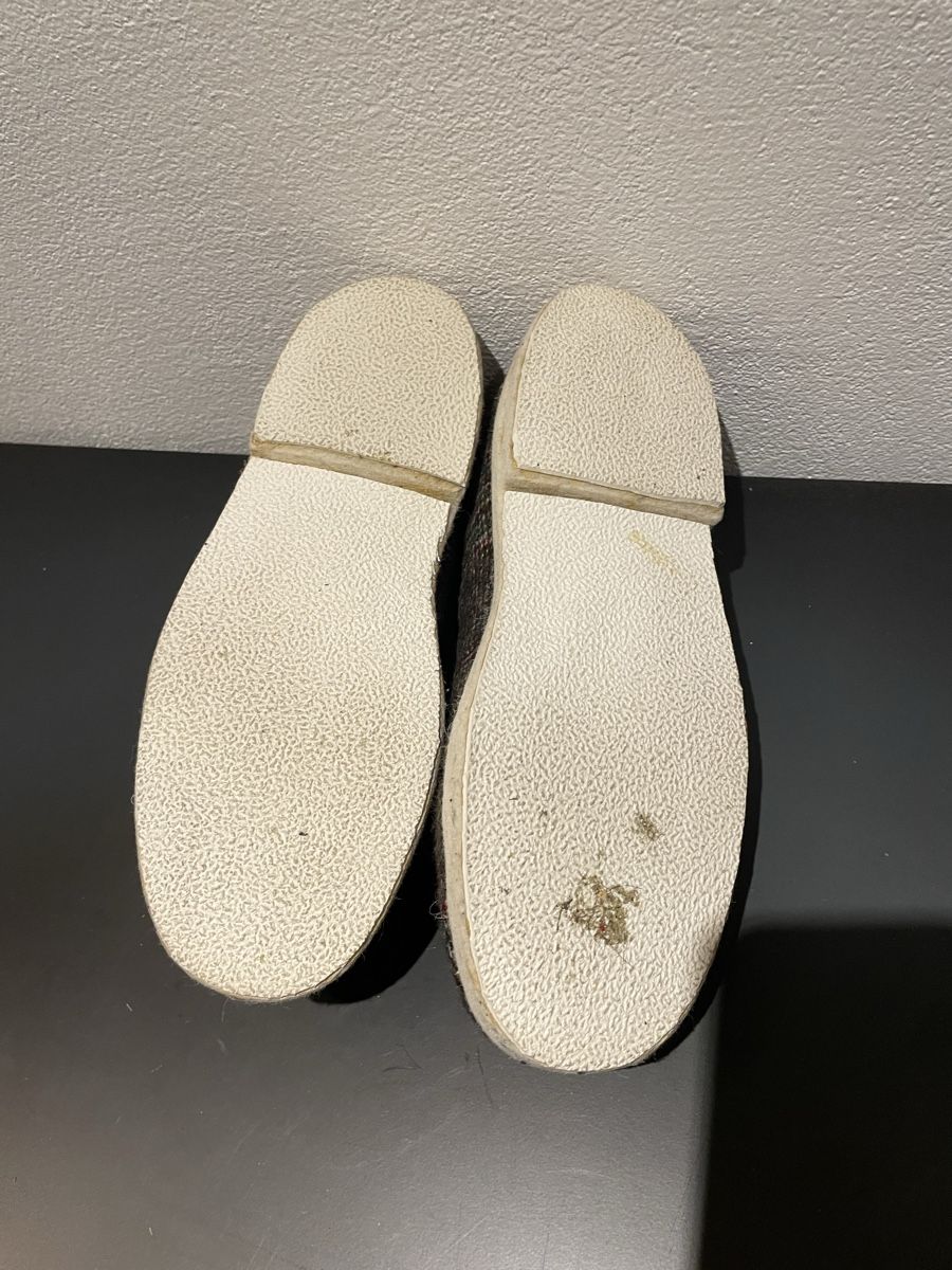 Chaussures hommes: Warme Hausschuhe – Neuf (Voir description) à Glattfelden par hel_8tb6 1