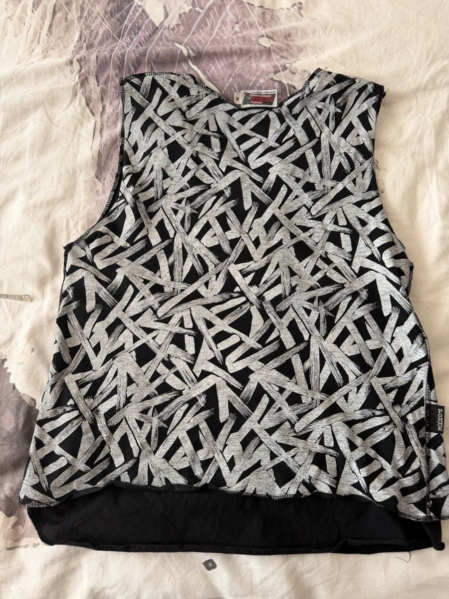 T-shirt: T-shirt pomme – Usato da Neuchâtel venduto da nini068 2