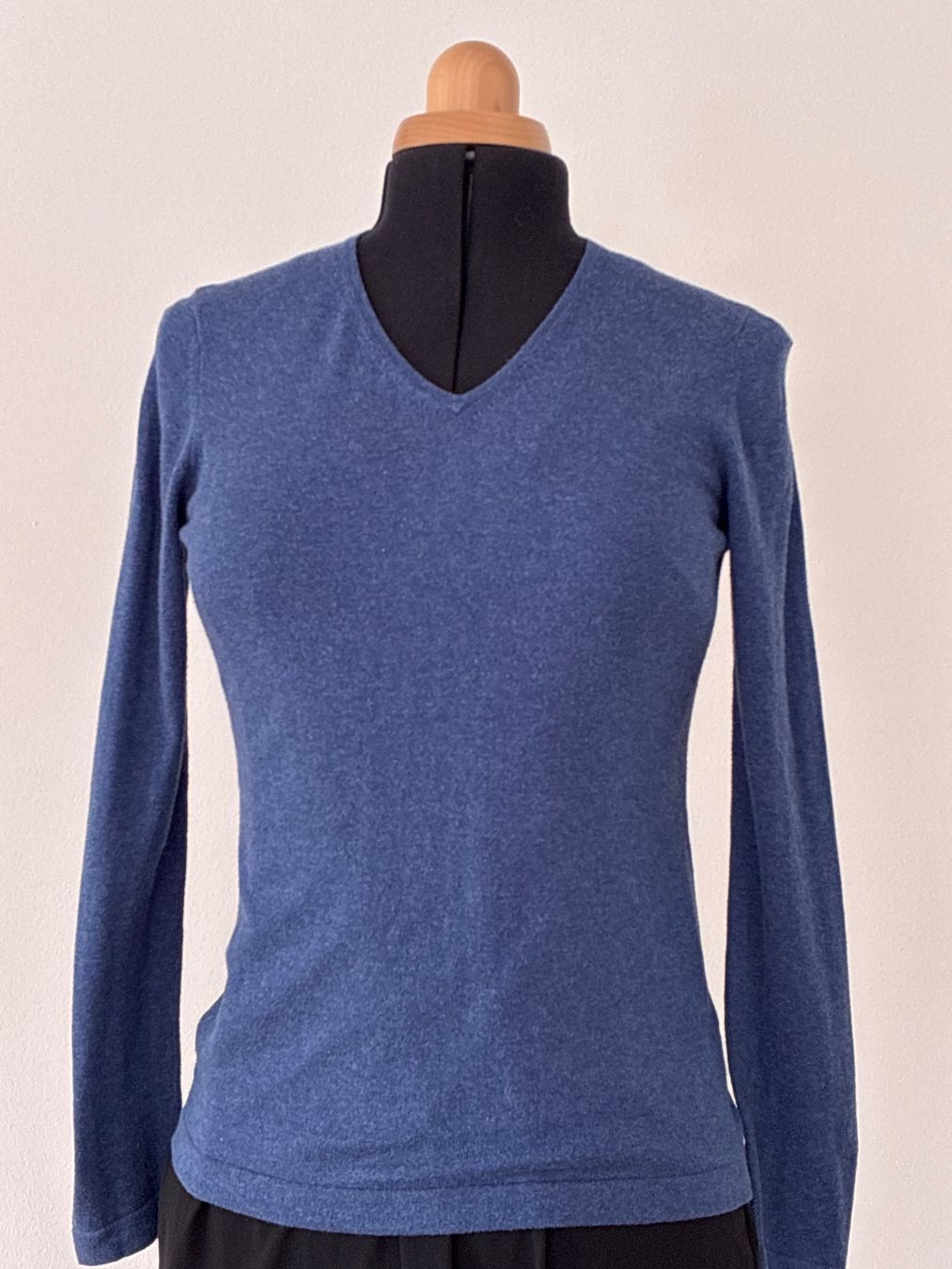 Pullover & Sweatshirts: Luxury Cotton Pullover von Alan Paine Gr 40 – Gebraucht aus Davos Platz von nanigl