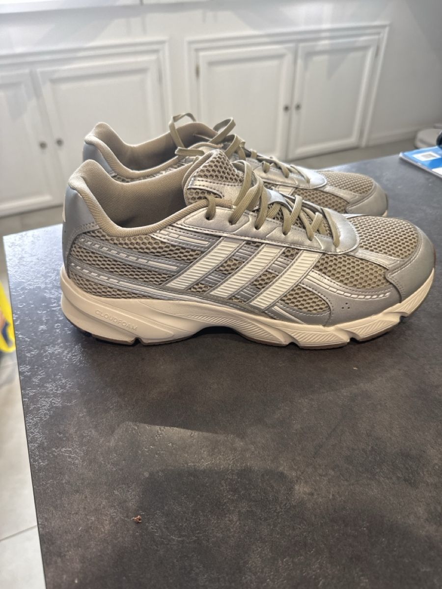 Scarpe da uomo: Adidas Cloudfoam Sneakers – Nuovo (secondo la descrizione) da Gland venduto da ron_m8cc 1